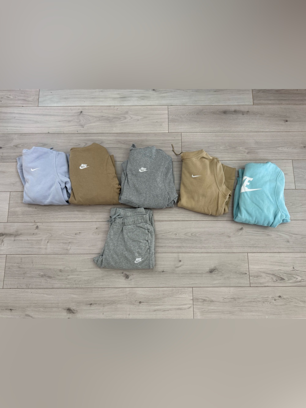 Nike Men’s Nike Lot: Sweatshirts& Joggers in Gray, Tan, Light Blue, Cream